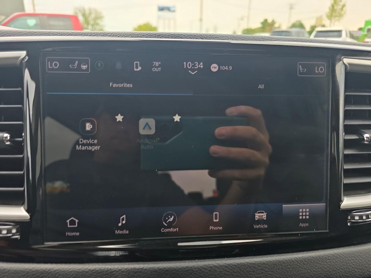Chrysler Pacifica Touring L FWD 2023