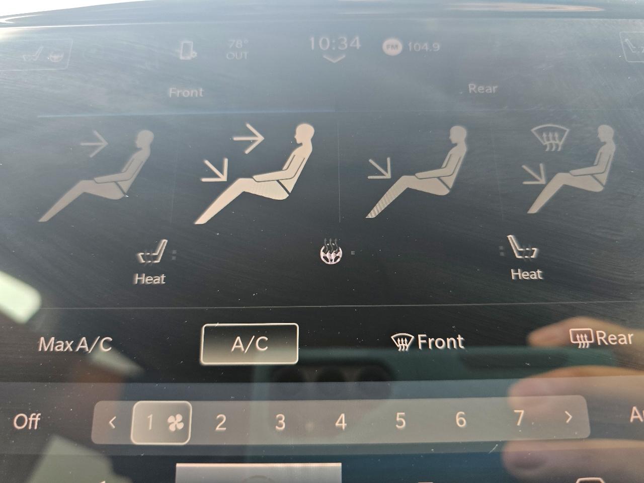 Chrysler Pacifica Touring L FWD 2023