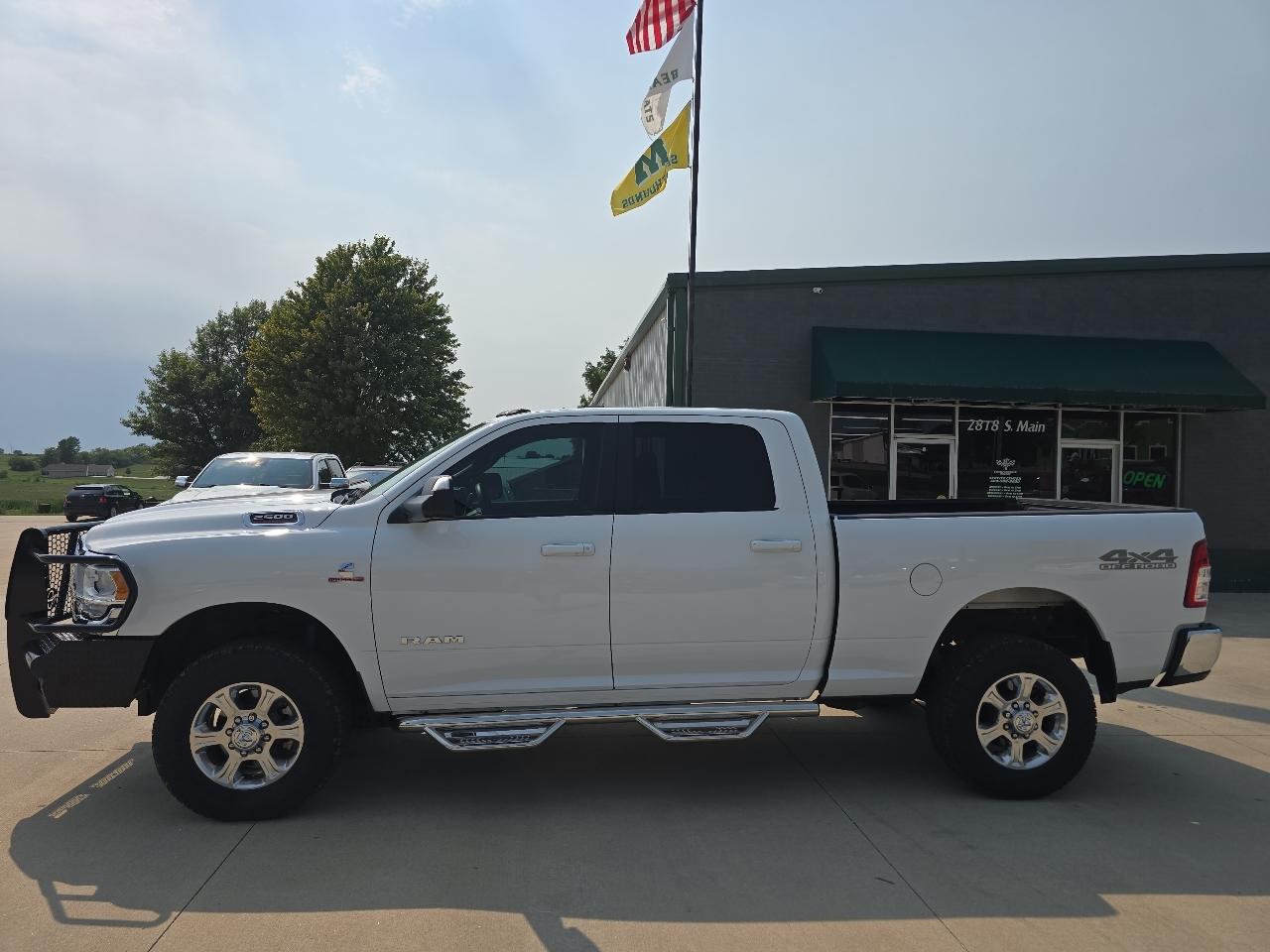 RAM 2500 Lone Star 4x4 Crew Cab 6'4" Box 2022