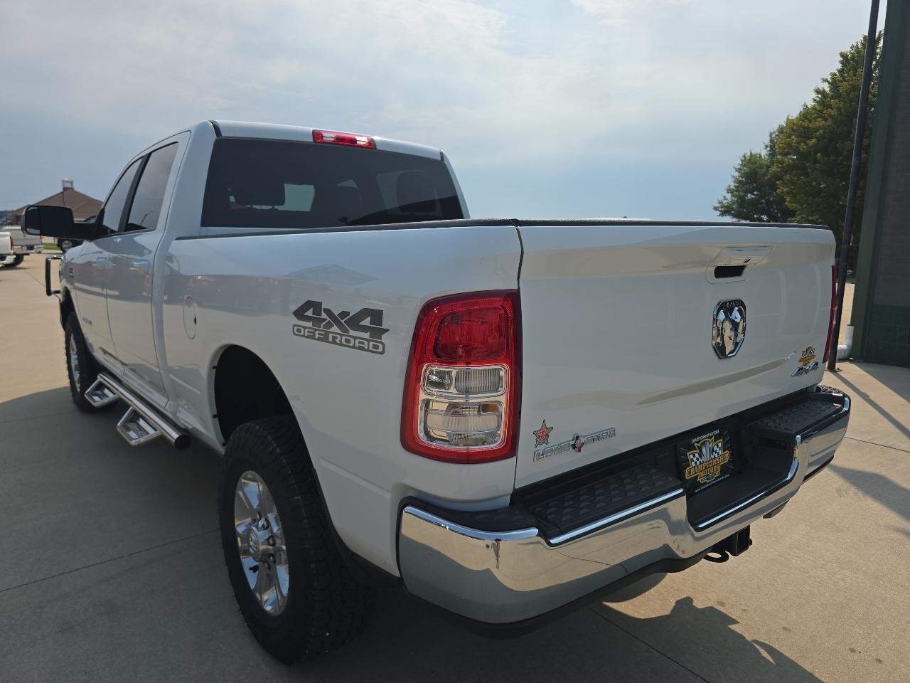 RAM 2500 Lone Star 4x4 Crew Cab 6'4" Box 2022