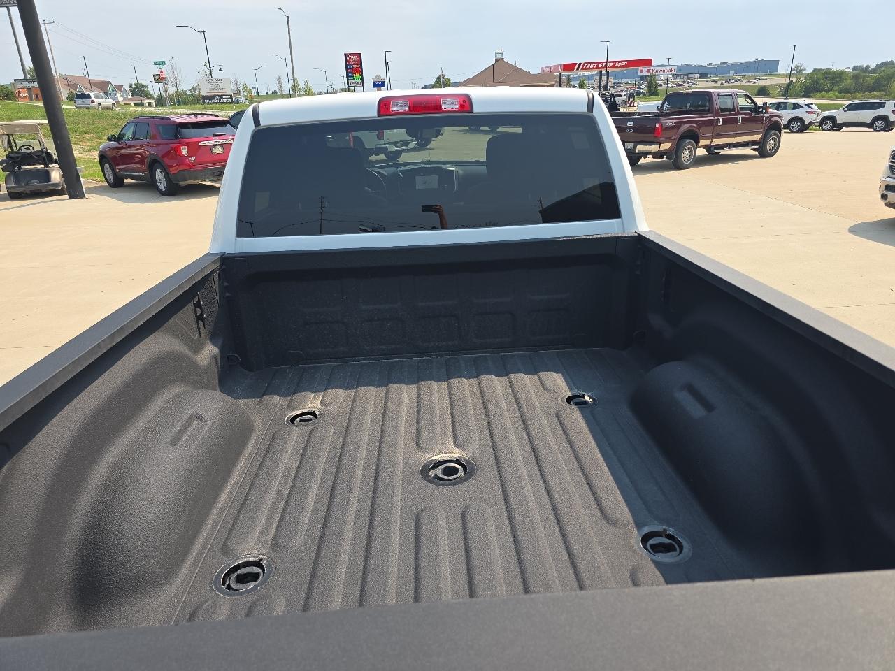 RAM 2500 Lone Star 4x4 Crew Cab 6'4" Box 2022