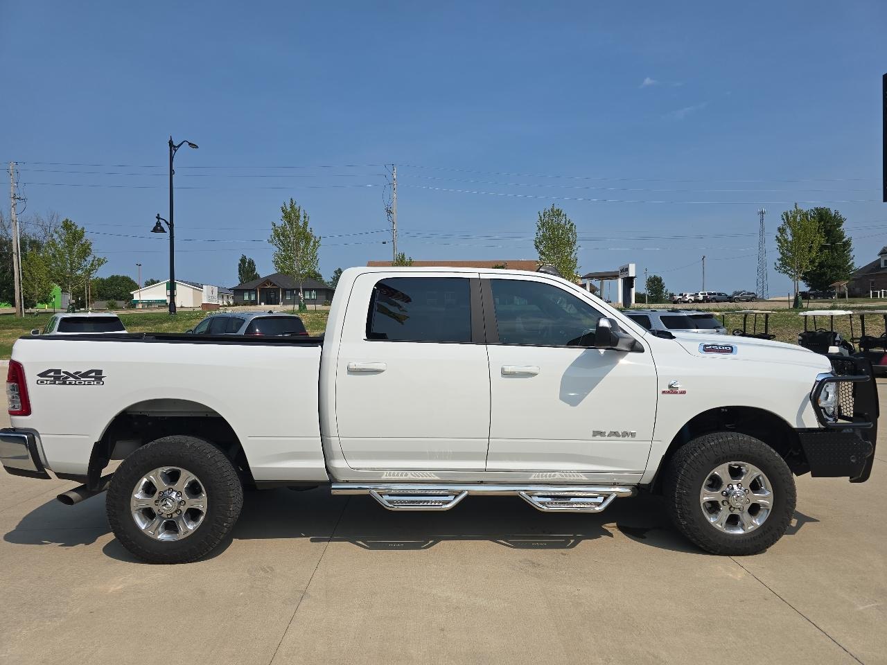 RAM 2500 Lone Star 4x4 Crew Cab 6'4" Box 2022