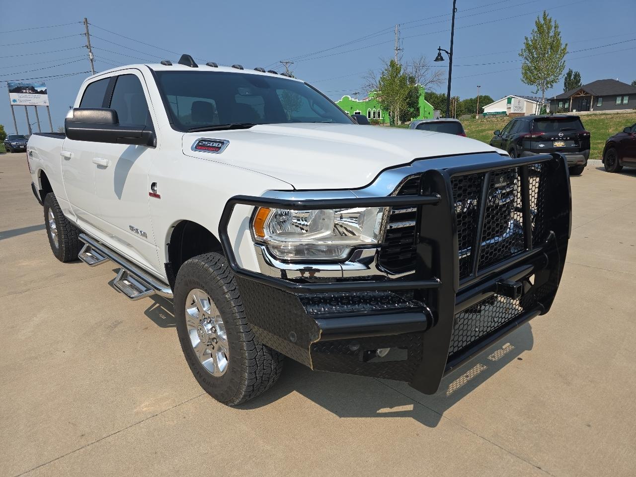 RAM 2500 Lone Star 4x4 Crew Cab 6'4" Box 2022