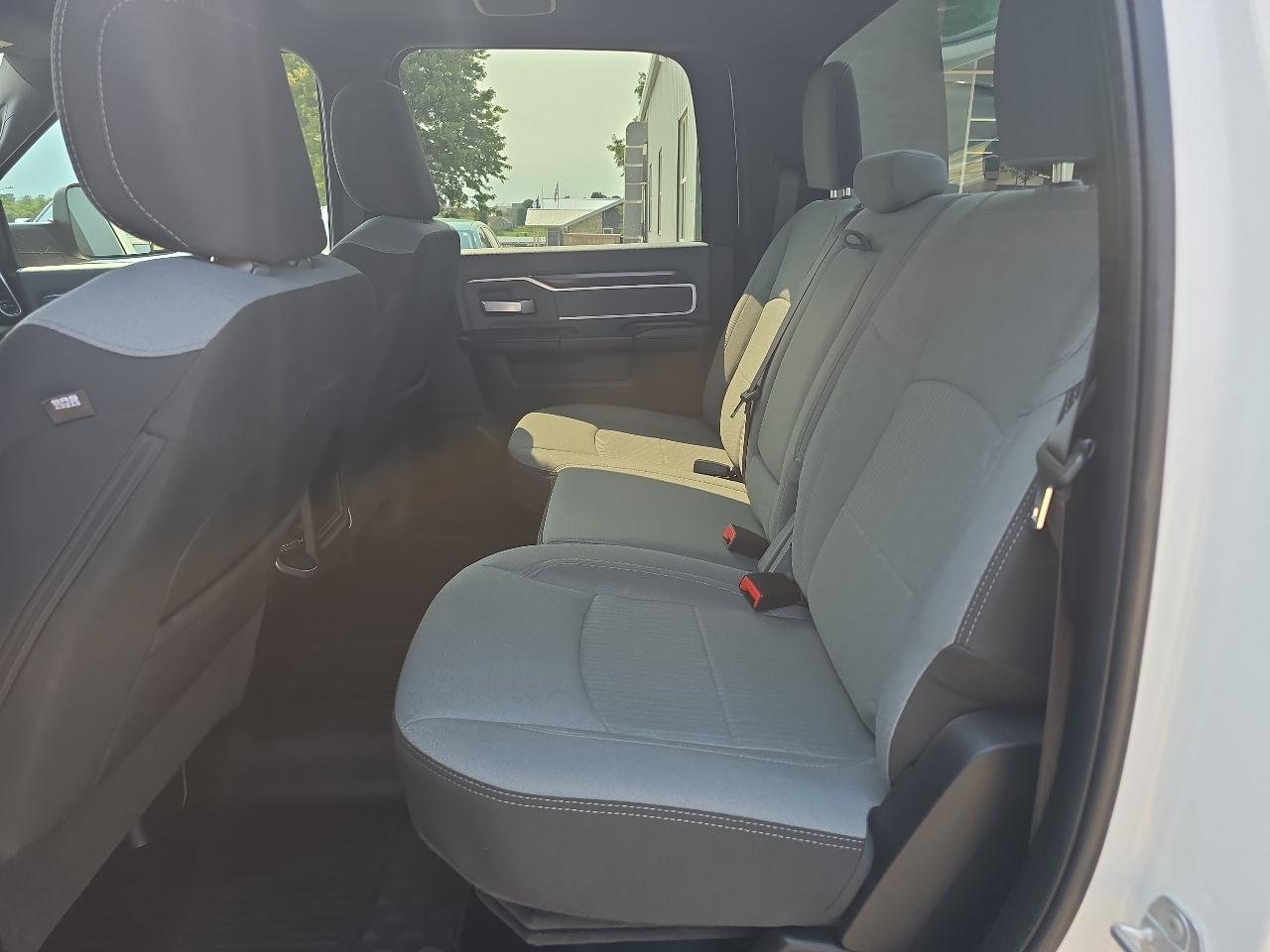 RAM 2500 Lone Star 4x4 Crew Cab 6'4" Box 2022