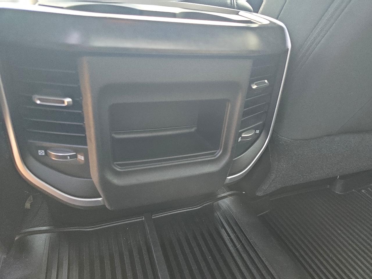 RAM 2500 Lone Star 4x4 Crew Cab 6'4" Box 2022
