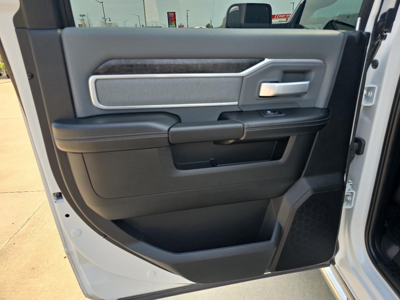 RAM 2500 Lone Star 4x4 Crew Cab 6'4" Box 2022