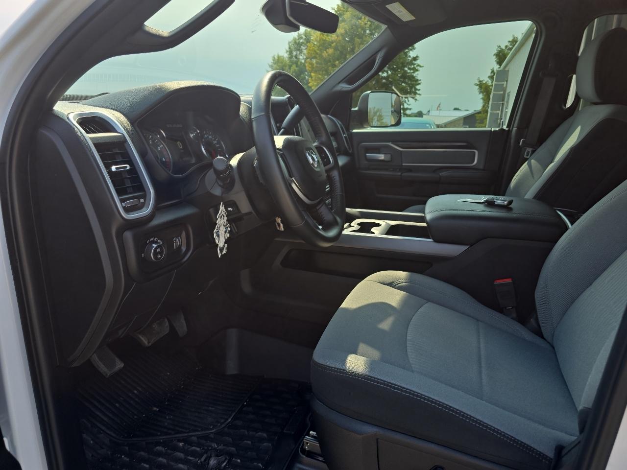RAM 2500 Lone Star 4x4 Crew Cab 6'4" Box 2022