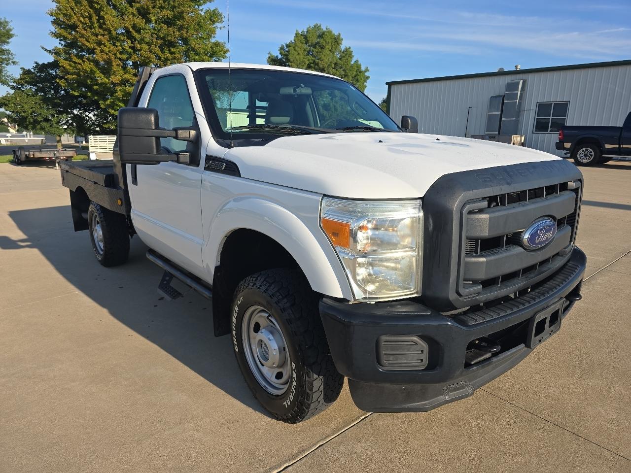 Ford Super Duty F-250 SRW 4WD Reg Cab 137" XLT 2016