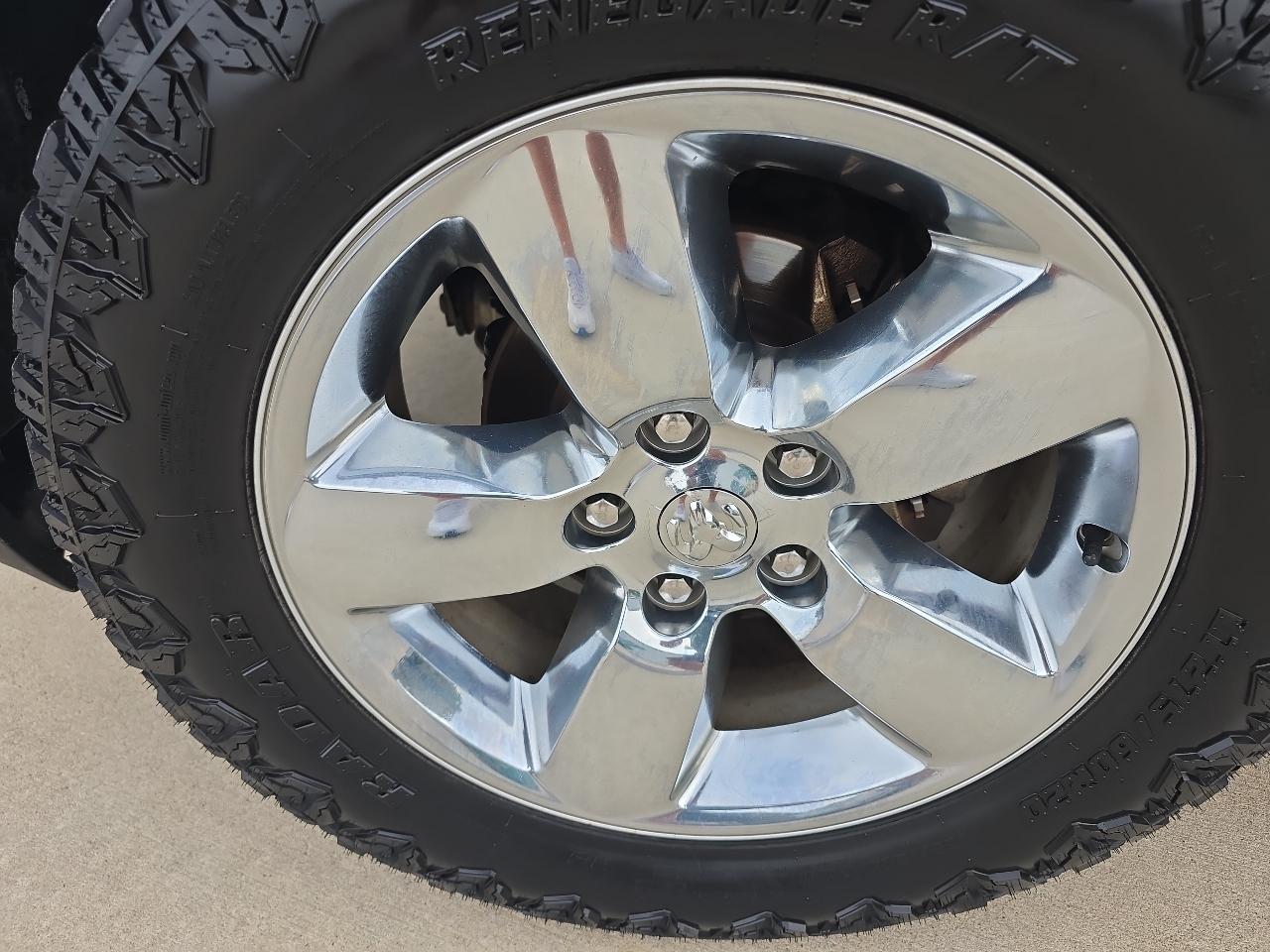 RAM 1500 Big Horn 4x4 Crew Cab 5'7" Box 2017