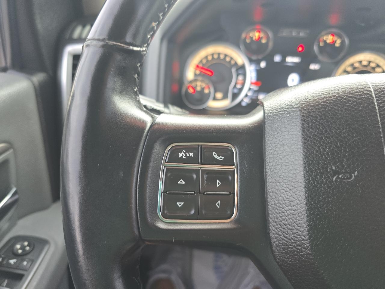 RAM 1500 Big Horn 4x4 Crew Cab 5'7" Box 2017