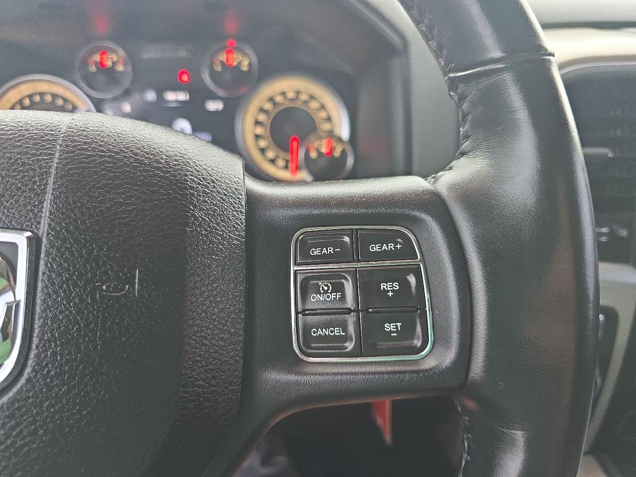 RAM 1500 Big Horn 4x4 Crew Cab 5'7" Box 2017