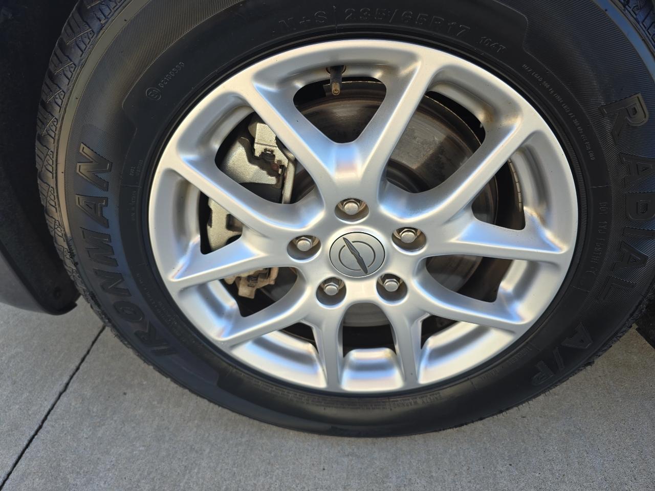 Chrysler Pacifica Touring L FWD 2023