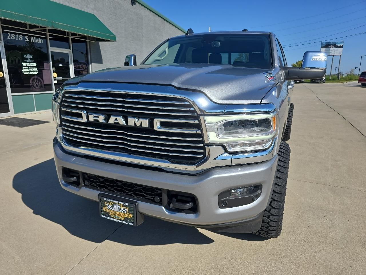 RAM 2500 Laramie 4x4 Crew Cab 6'4" Box 2024