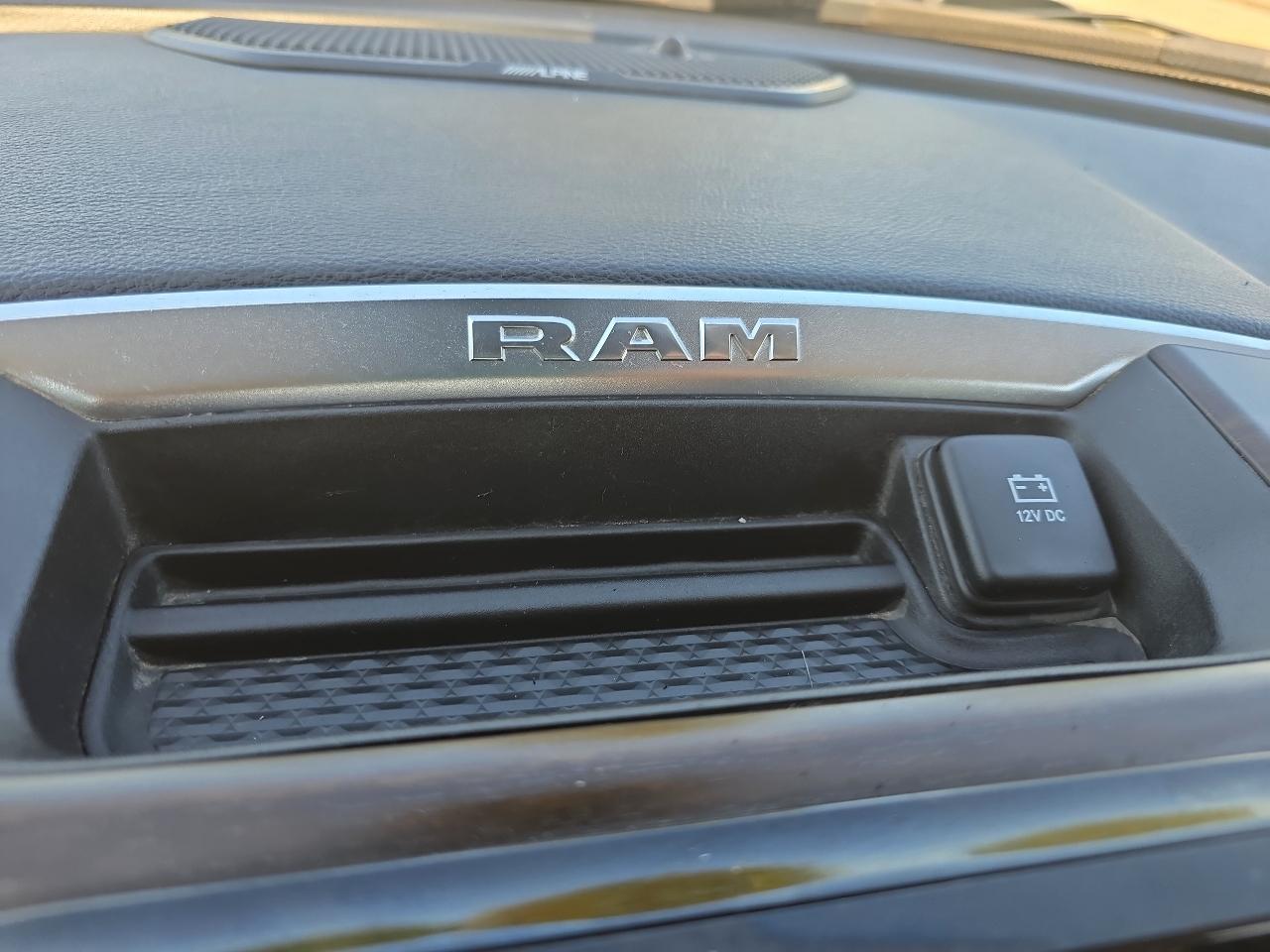 RAM 2500 Laramie 4x4 Crew Cab 6'4" Box 2024