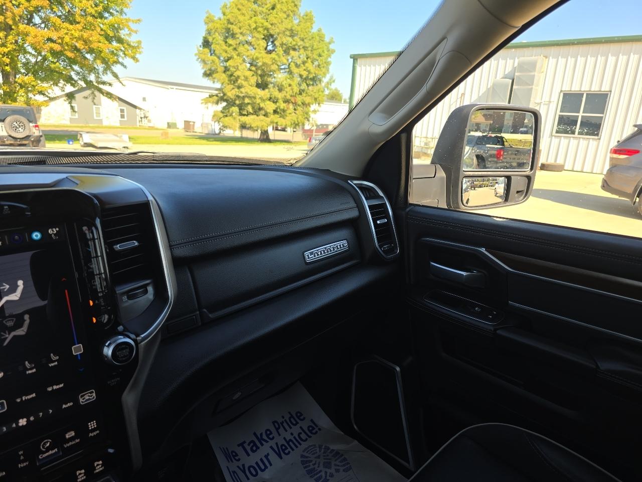 RAM 2500 Laramie 4x4 Crew Cab 6'4" Box 2024