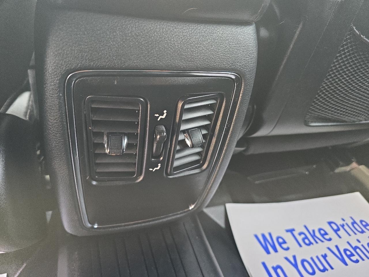 Jeep Grand Cherokee 4WD 4dr Laredo 2016