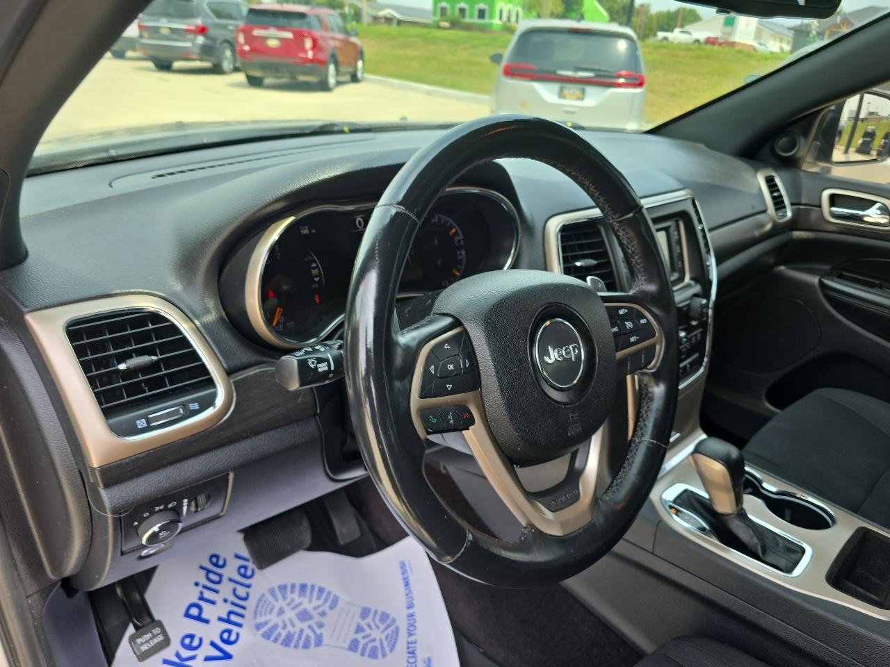 Jeep Grand Cherokee 4WD 4dr Laredo 2016