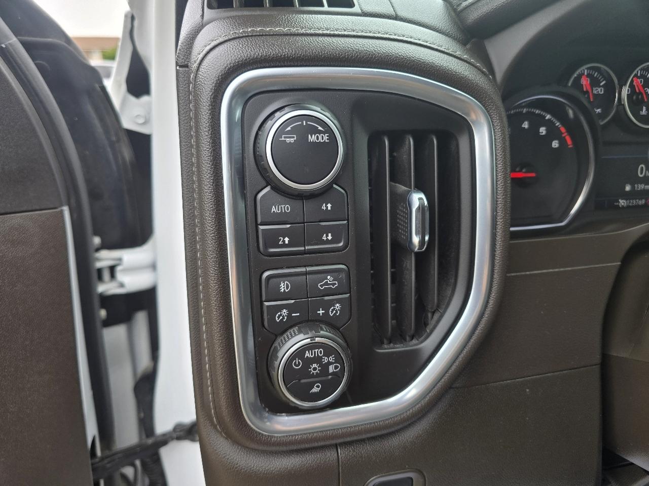 Chevrolet Silverado 2500HD 4WD Crew Cab 159" LTZ 2022