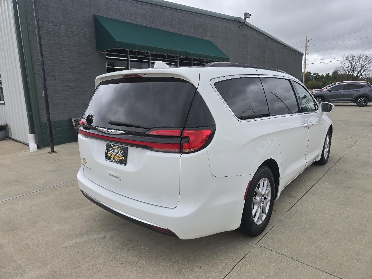 Chrysler Pacifica Touring L FWD 2022
