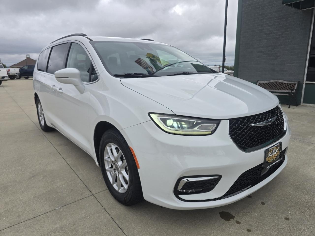 Chrysler Pacifica Touring L FWD 2022