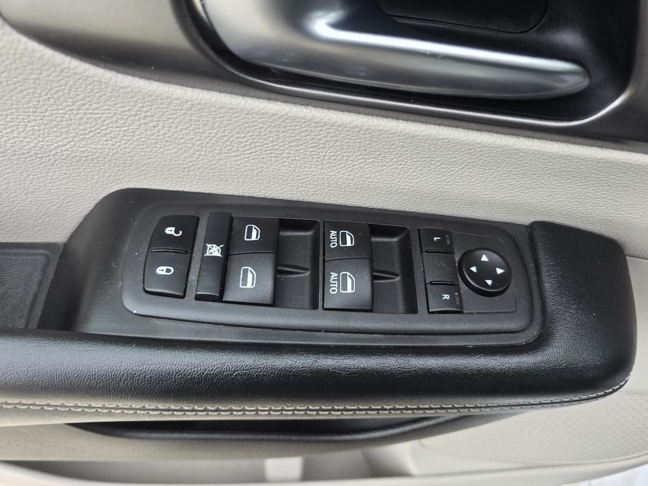 Chrysler Pacifica Touring L FWD 2022