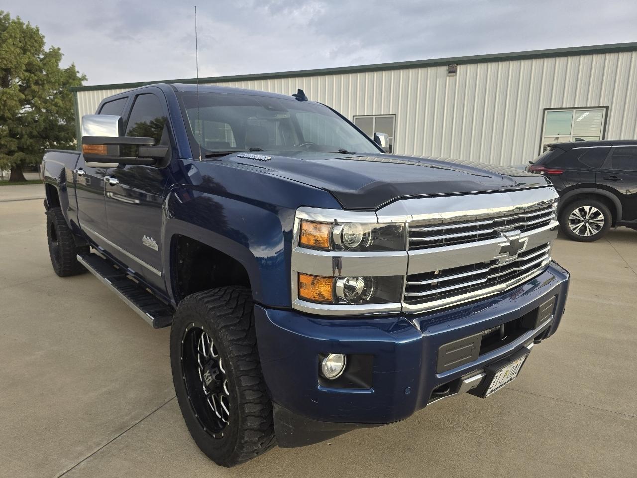 Chevrolet Silverado 3500HD 4WD Crew Cab 153.7" High Country 2016