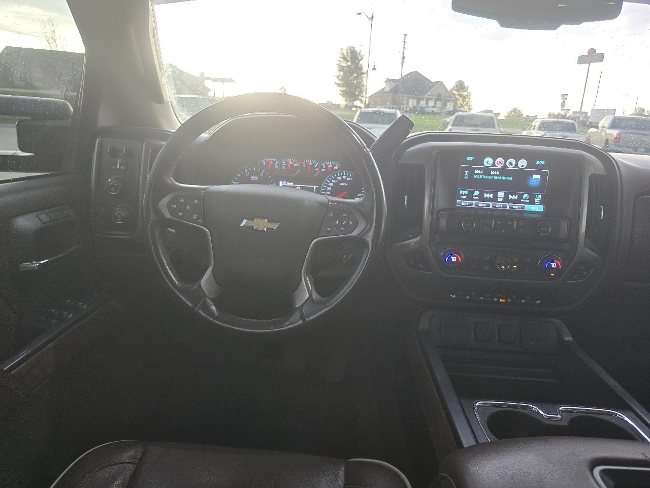 Chevrolet Silverado 3500HD 4WD Crew Cab 153.7" High Country 2016