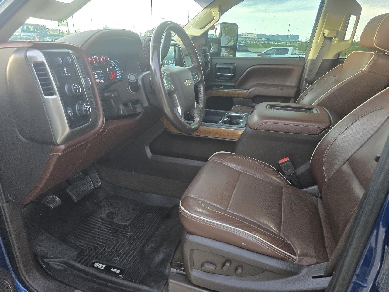 Chevrolet Silverado 3500HD 4WD Crew Cab 153.7" High Country 2016