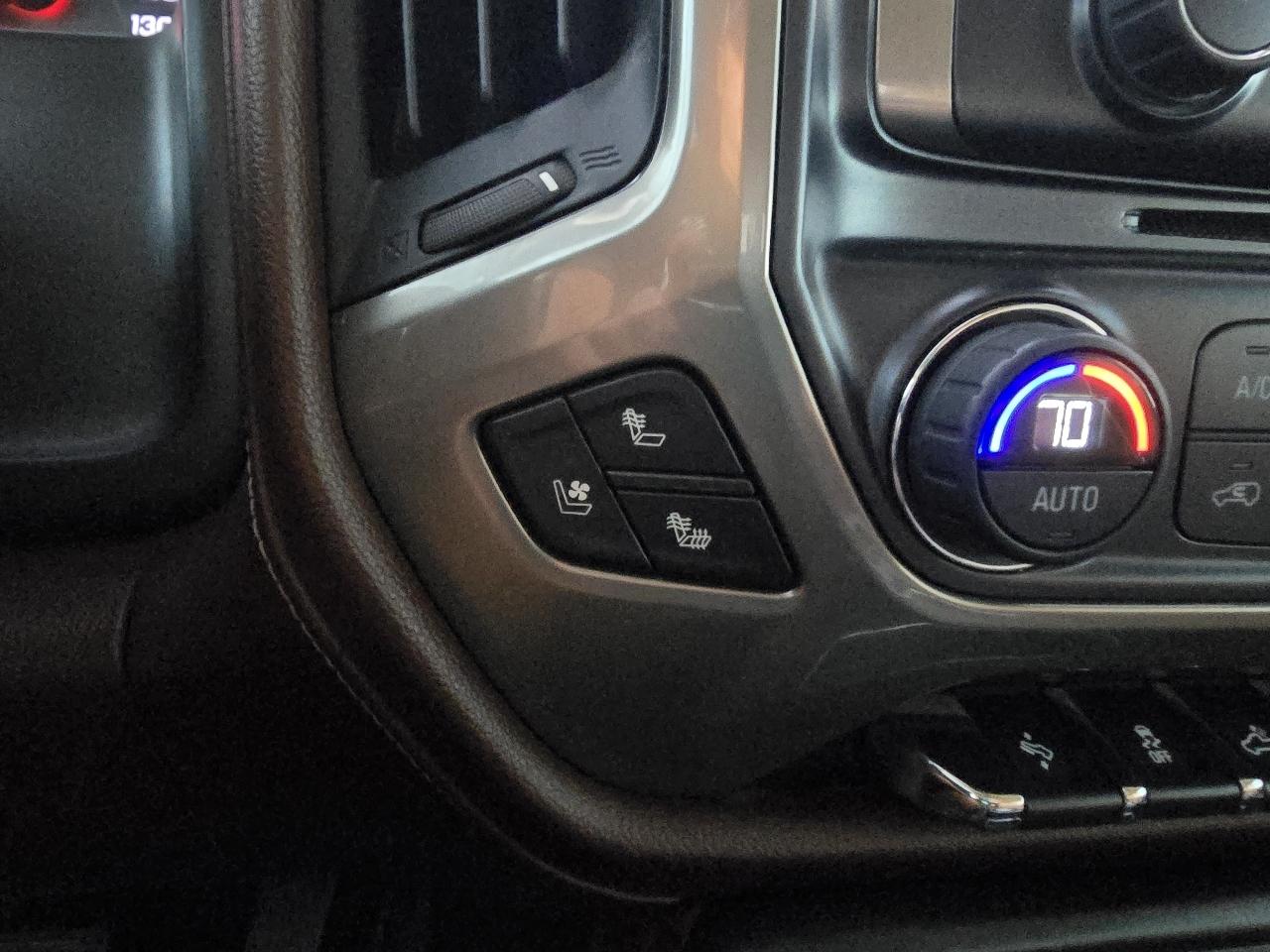 Chevrolet Silverado 3500HD 4WD Crew Cab 153.7" High Country 2016