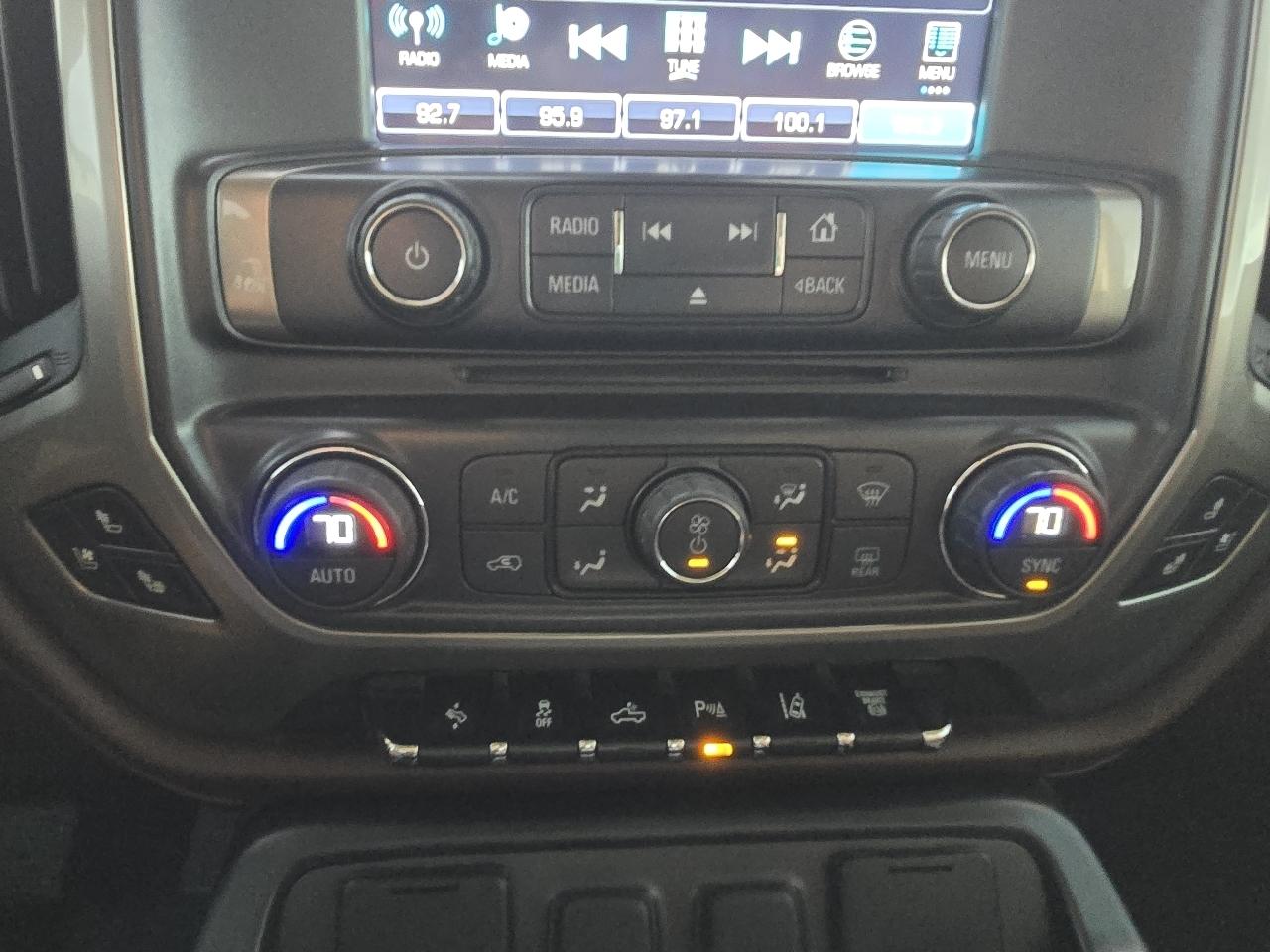 Chevrolet Silverado 3500HD 4WD Crew Cab 153.7" High Country 2016