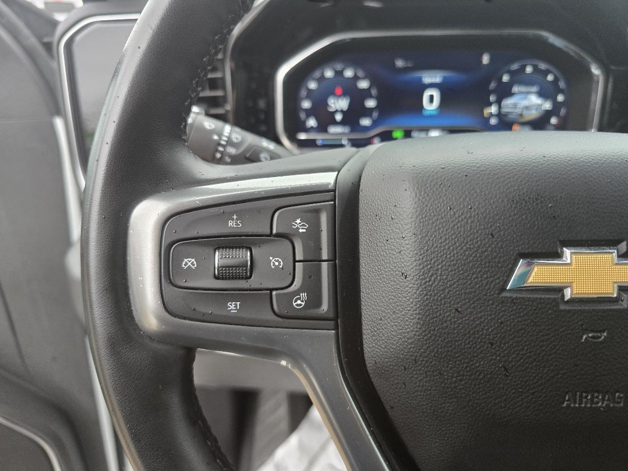 Chevrolet Silverado 1500 4WD Crew Cab 147" LT w/1LT 2024