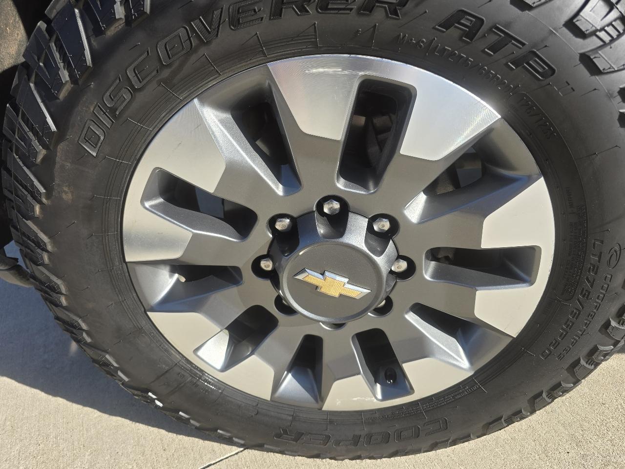 Chevrolet Silverado 2500HD 4WD Crew Cab 159" Custom 2024