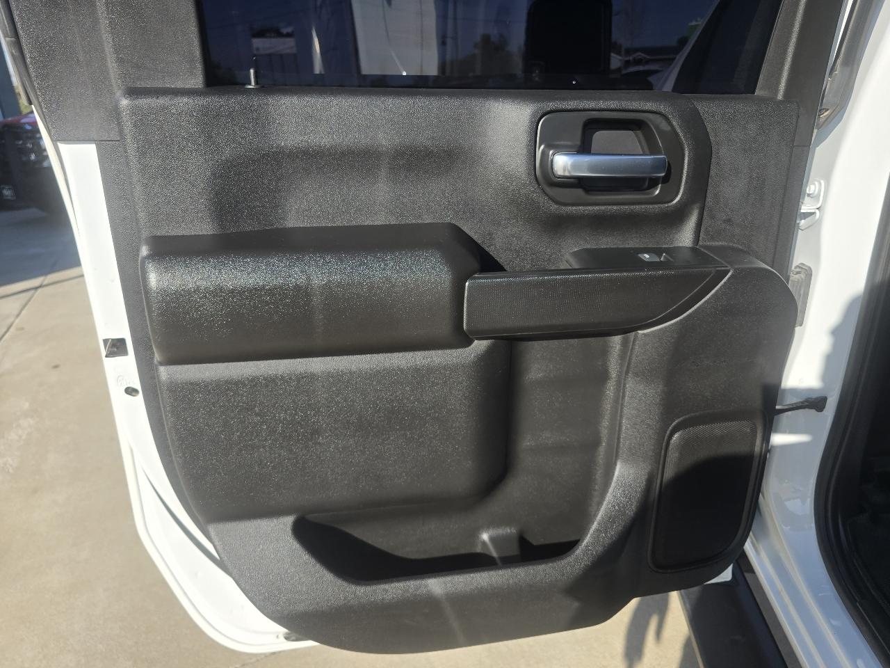Chevrolet Silverado 2500HD 4WD Crew Cab 159" Custom 2024