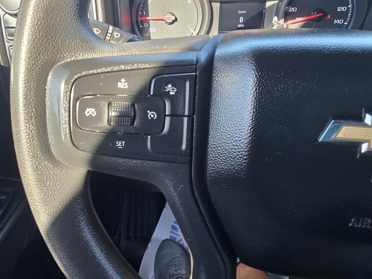Chevrolet Silverado 2500HD 4WD Crew Cab 159" Custom 2024