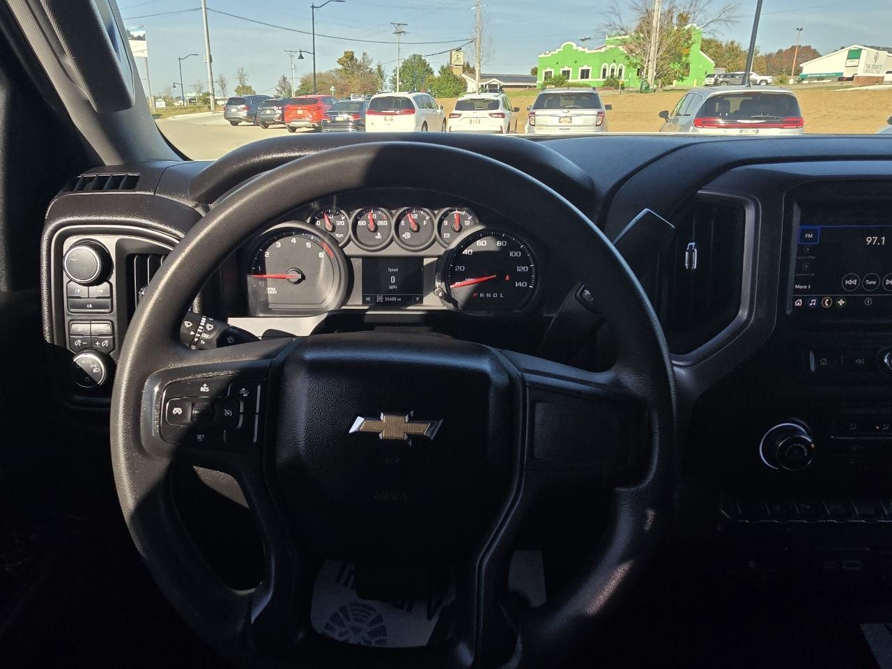 Chevrolet Silverado 2500HD 4WD Crew Cab 159" Custom 2024