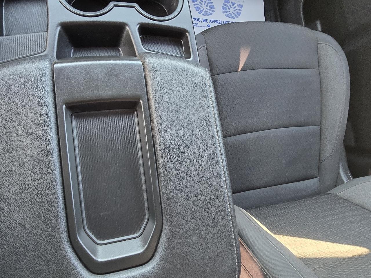 Chevrolet Silverado 2500HD 4WD Crew Cab 159" Custom 2024