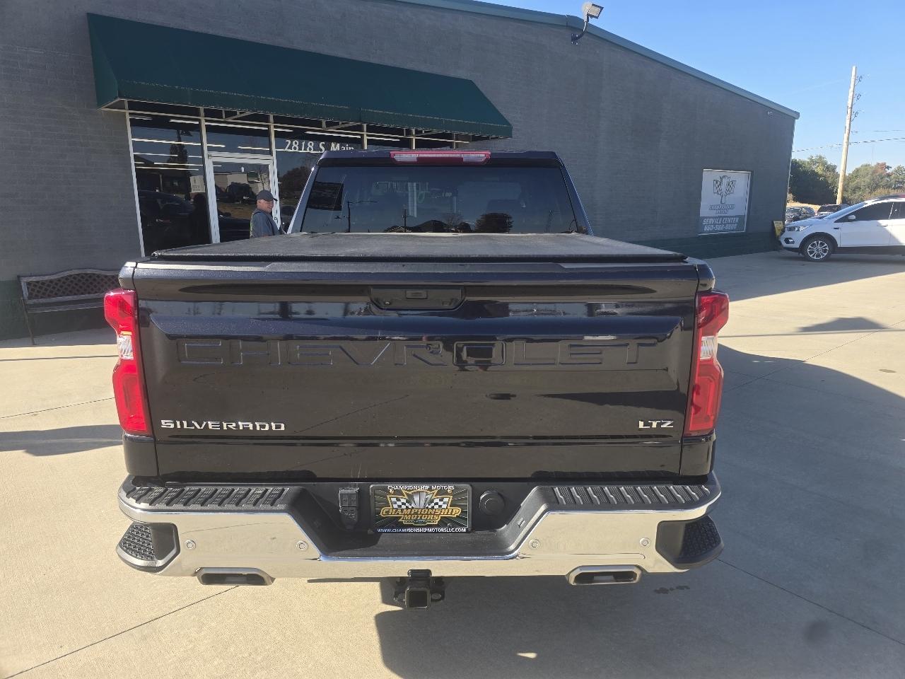 Chevrolet Silverado 1500 4WD Crew Cab 147" LTZ 2024