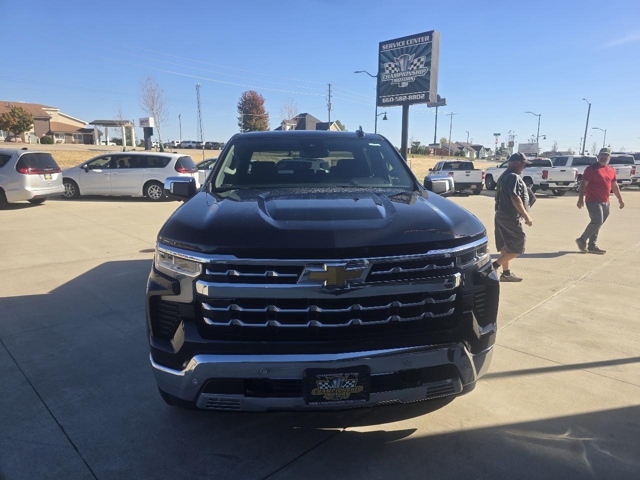 Chevrolet Silverado 1500 4WD Crew Cab 147" LTZ 2024