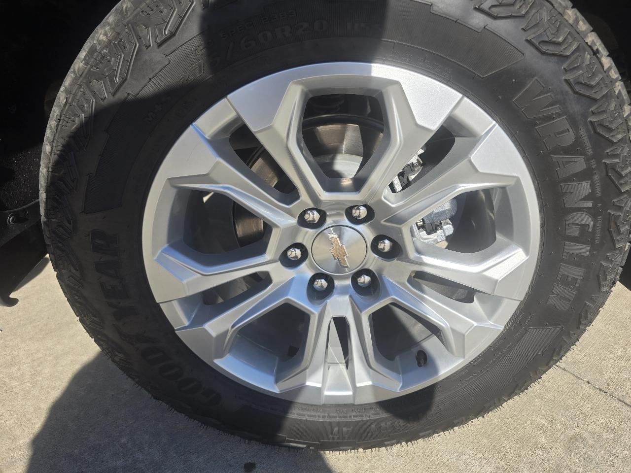 Chevrolet Silverado 1500 4WD Crew Cab 147" LTZ 2024