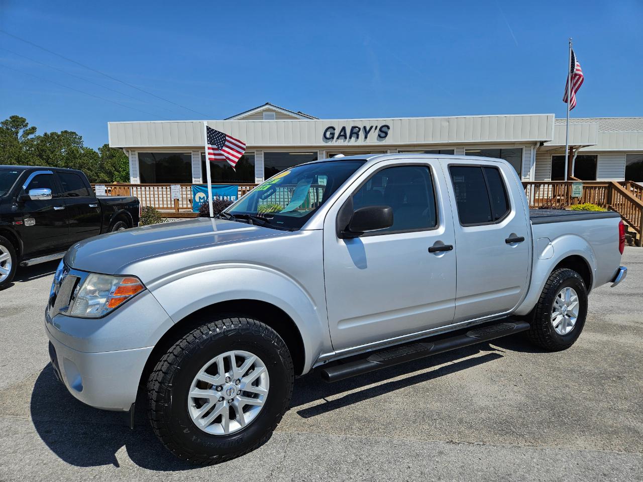 Nissan Frontier 4WD Crew Cab SWB Auto SV 2017