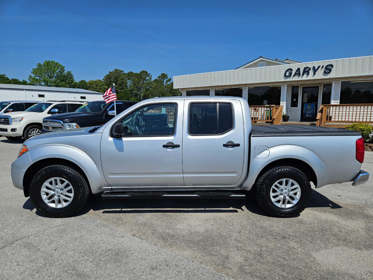 Nissan Frontier 4WD Crew Cab SWB Auto SV 2017