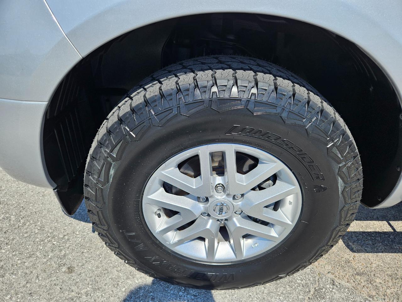 Nissan Frontier 4WD Crew Cab SWB Auto SV 2017