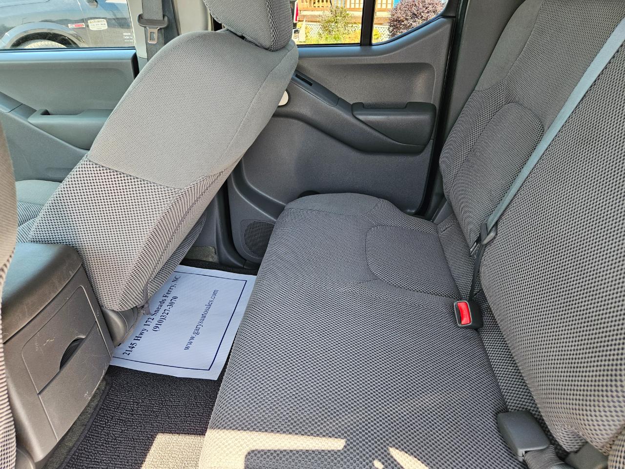 Nissan Frontier 4WD Crew Cab SWB Auto SV 2017