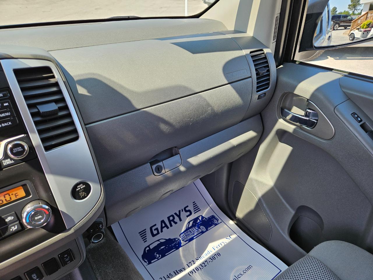 Nissan Frontier 4WD Crew Cab SWB Auto SV 2017