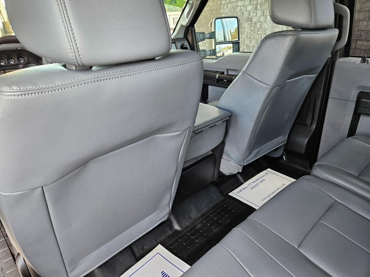 Ford F-350 SD XL Crew Cab Long Bed DRW 4WD 2015