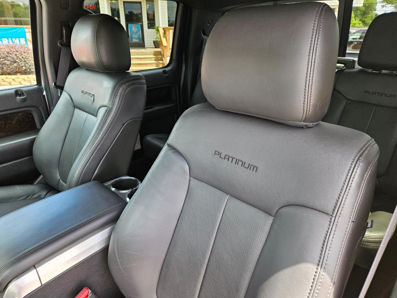 Ford F-150 Platinum SuperCrew 5.5-ft. Bed 4WD 2014