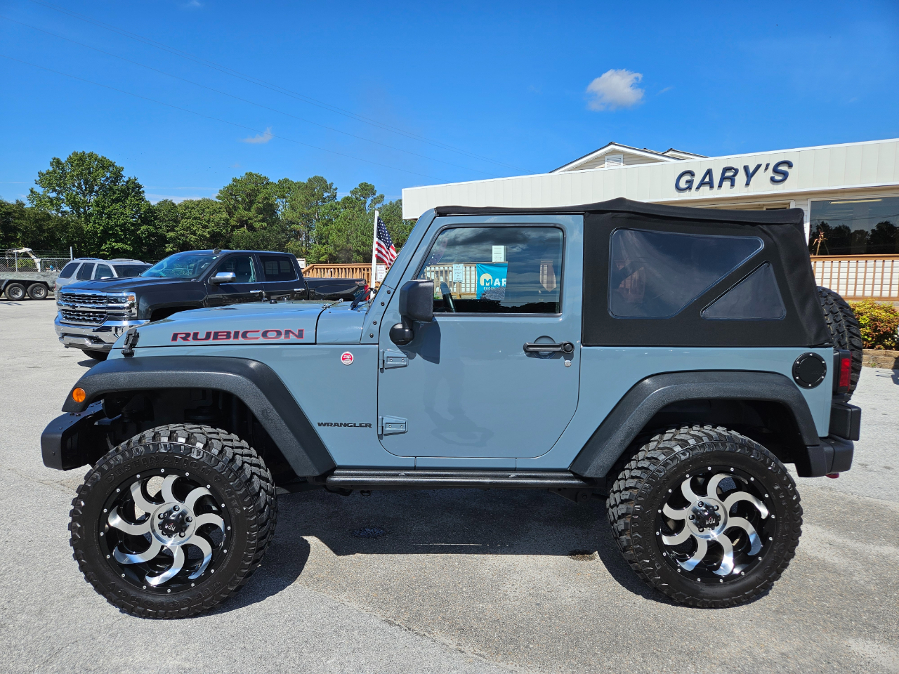 2014 Jeep Wrangler Rubicon photo 2
