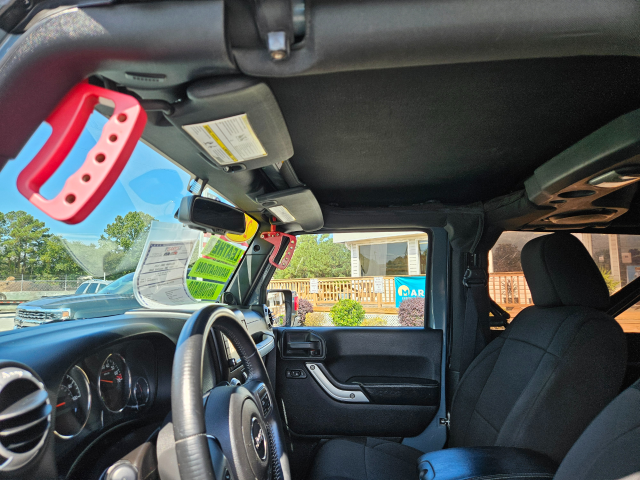 2014 Jeep Wrangler Rubicon photo 14