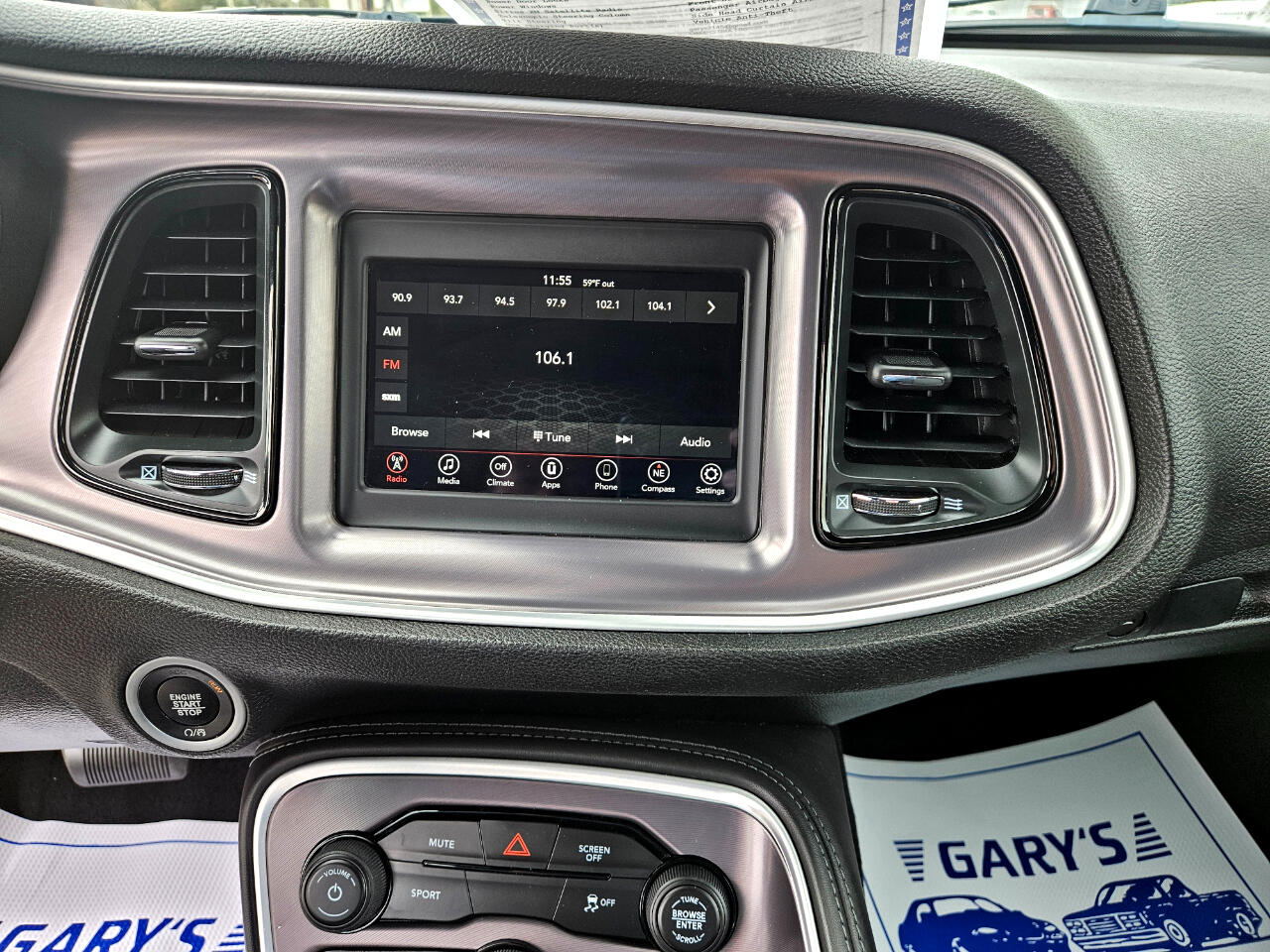 Dodge Challenger SXT RWD 2019