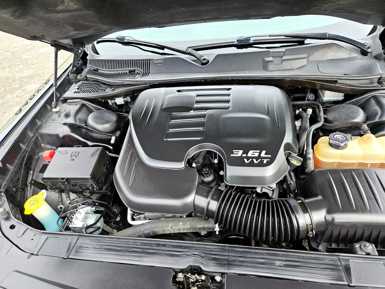 Dodge Challenger SXT RWD 2019